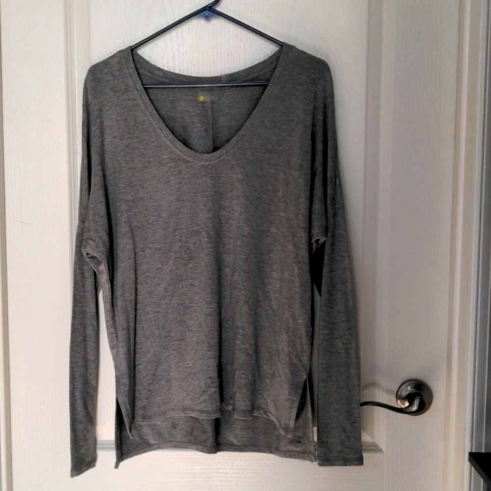 Zella v-neck oversized lightweight sweatshirt